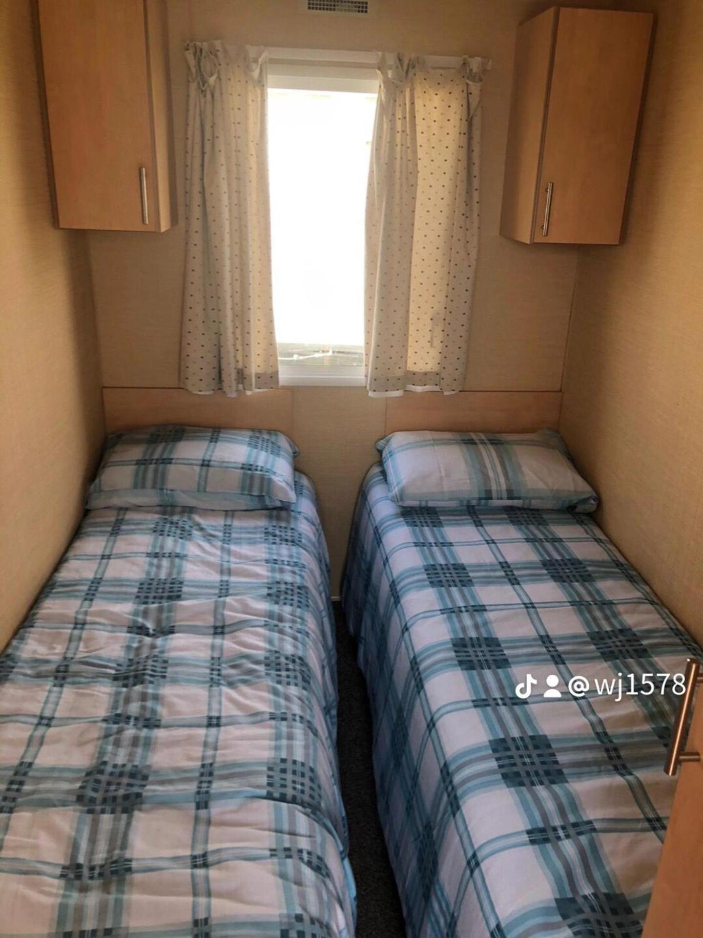 Adorable 2 Bedroom Caravan In Clacton-On-Sea Eksteriør billede