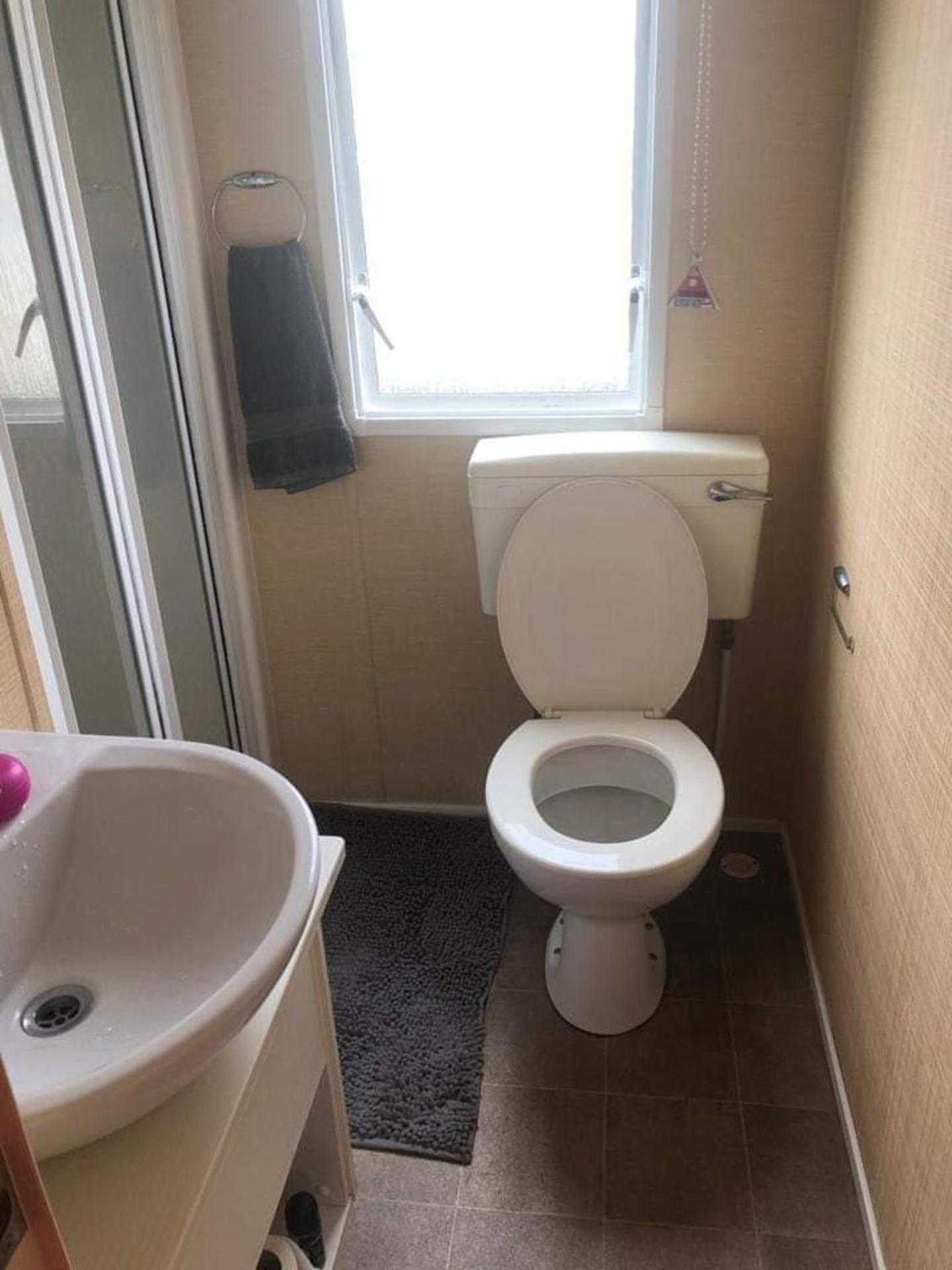 Adorable 2 Bedroom Caravan In Clacton-On-Sea Eksteriør billede
