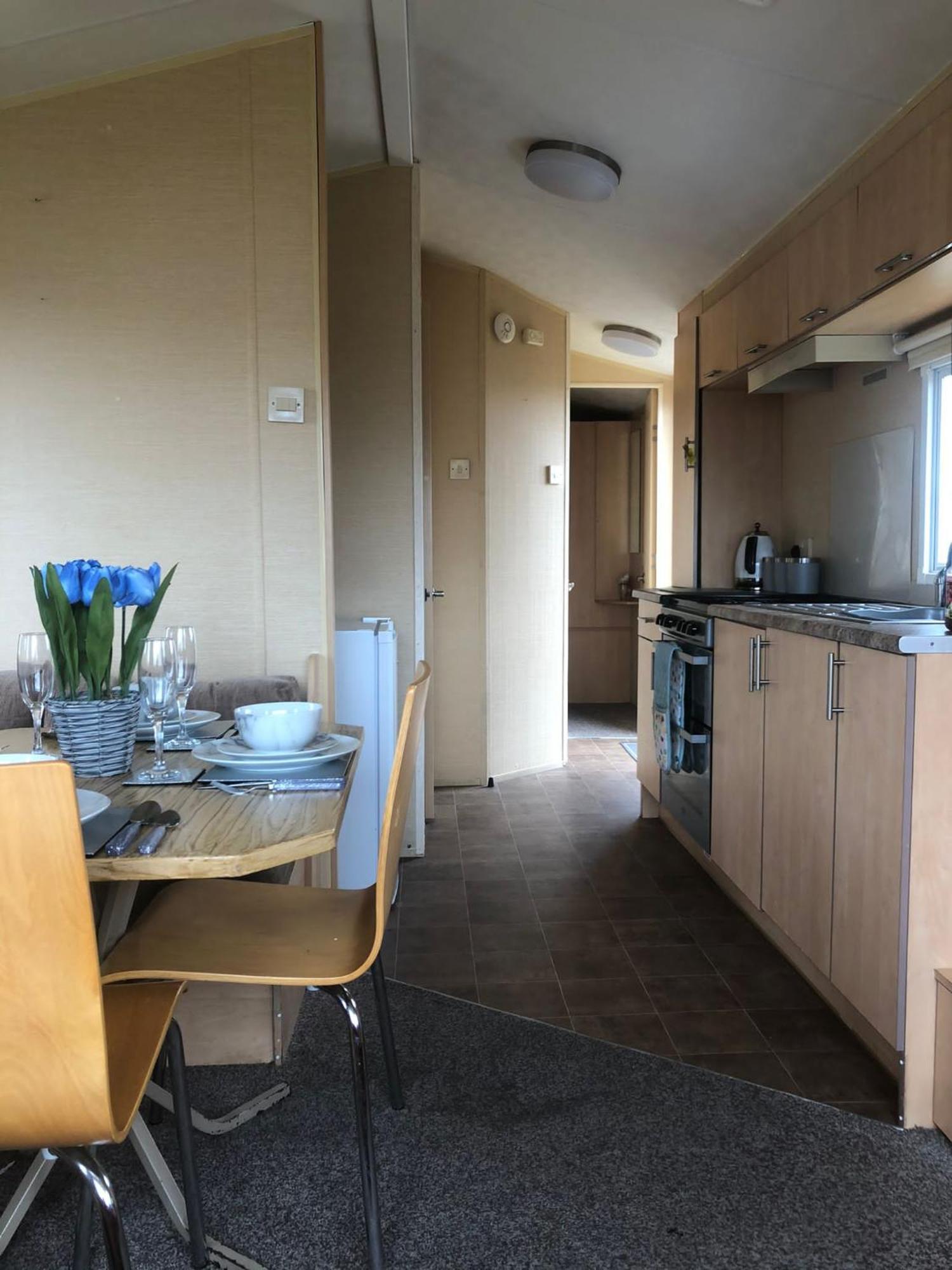 Adorable 2 Bedroom Caravan In Clacton-On-Sea Eksteriør billede